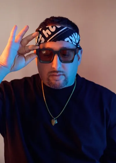 Papa Lu studio headshot